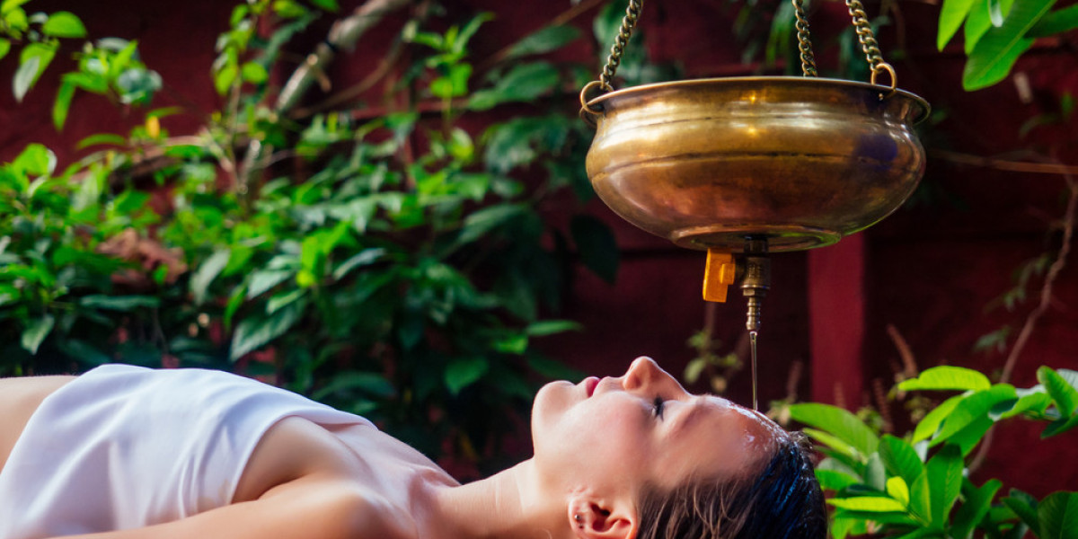 Experience Ultimate Calmness with the Best Shirodhara Treatment